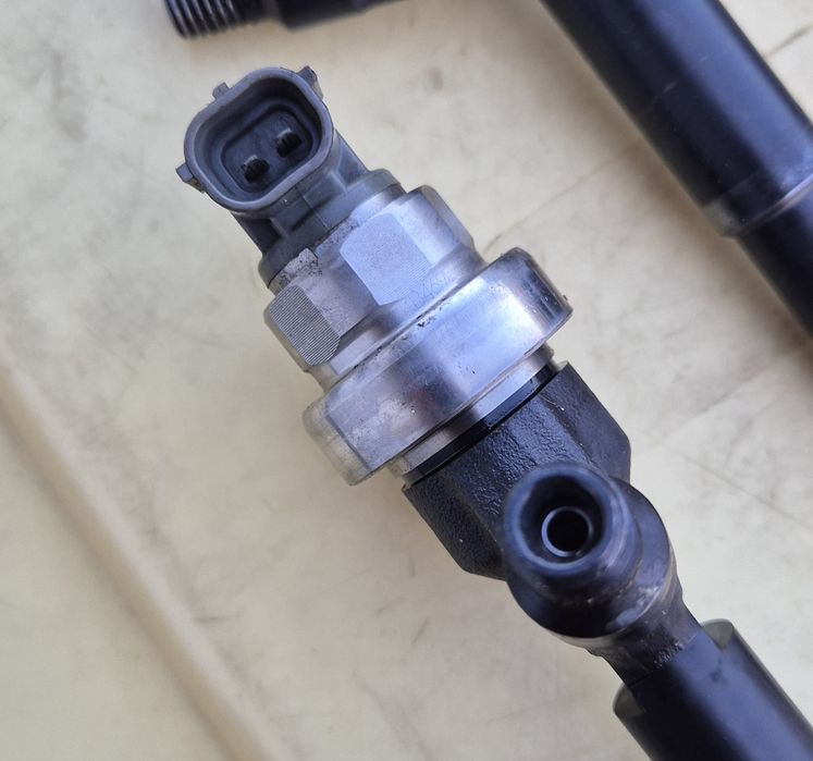 Wtryski wtryskiwacze Opel Astra H Astra J Zafira