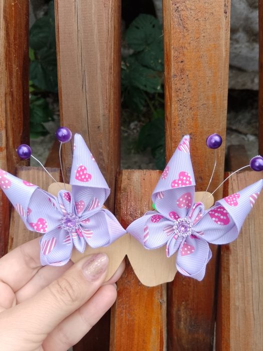 Прикраси для волосся