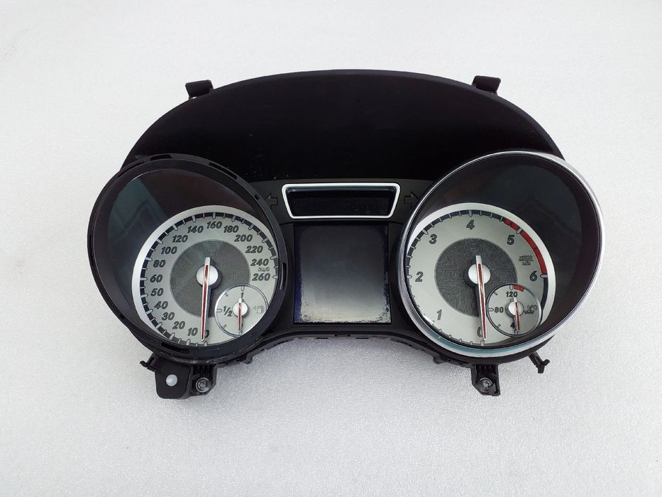 Quadrante / painel de instrumentos MERCEDES-BENZ CLA Coupé (C117)