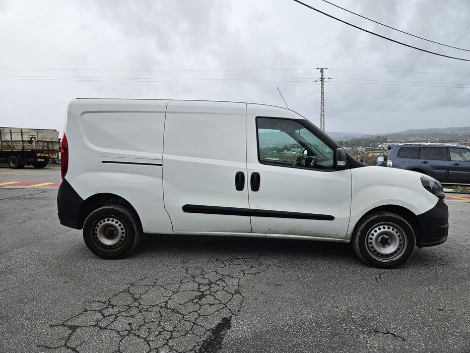 Fiat Doblo Maxi  1.3 CDTi de 2020 para peças