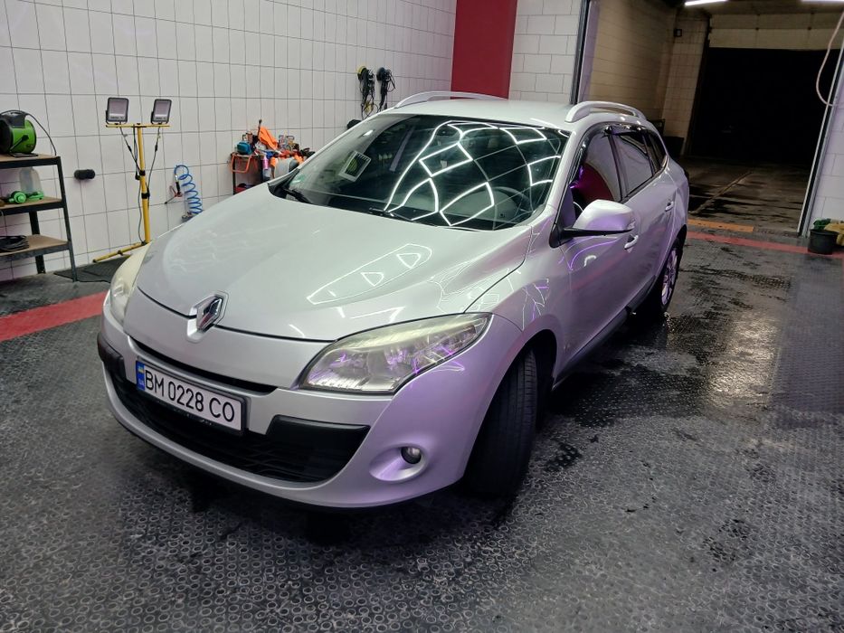 Renault Megane 3 Grandtour 2010 | 1.5 dCi 6-МКПП  універсал, витрата 5.5л/місто!
