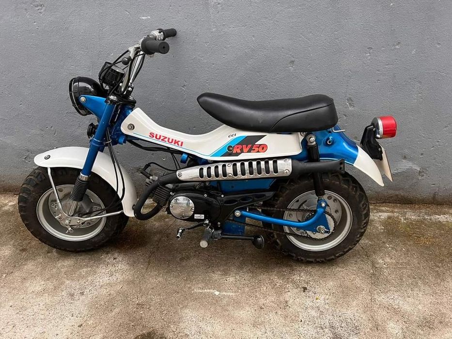 Suzuki RV 50    ..