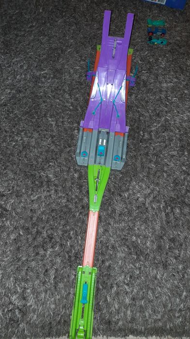 Hot Wheels split Speeders 4+
