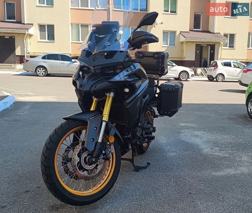 Voge DS525X Black Knight