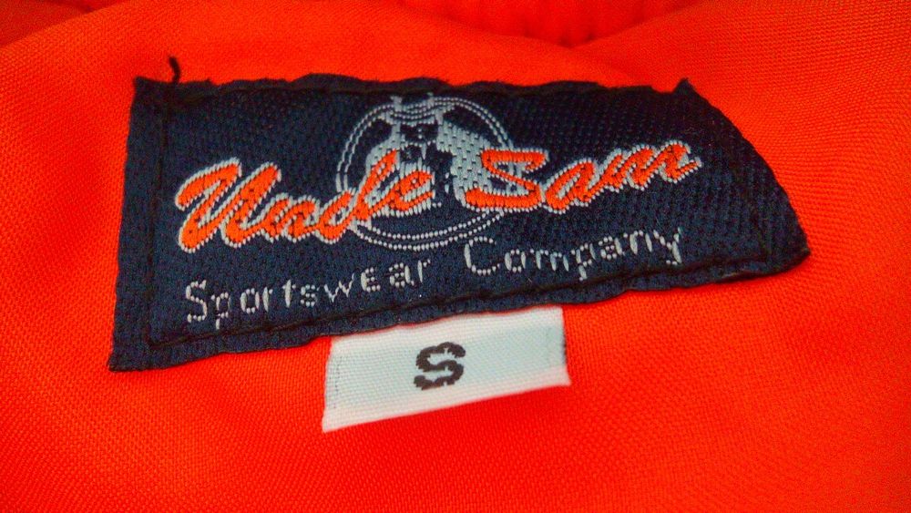 Демесизонная куртка бомбер размер S