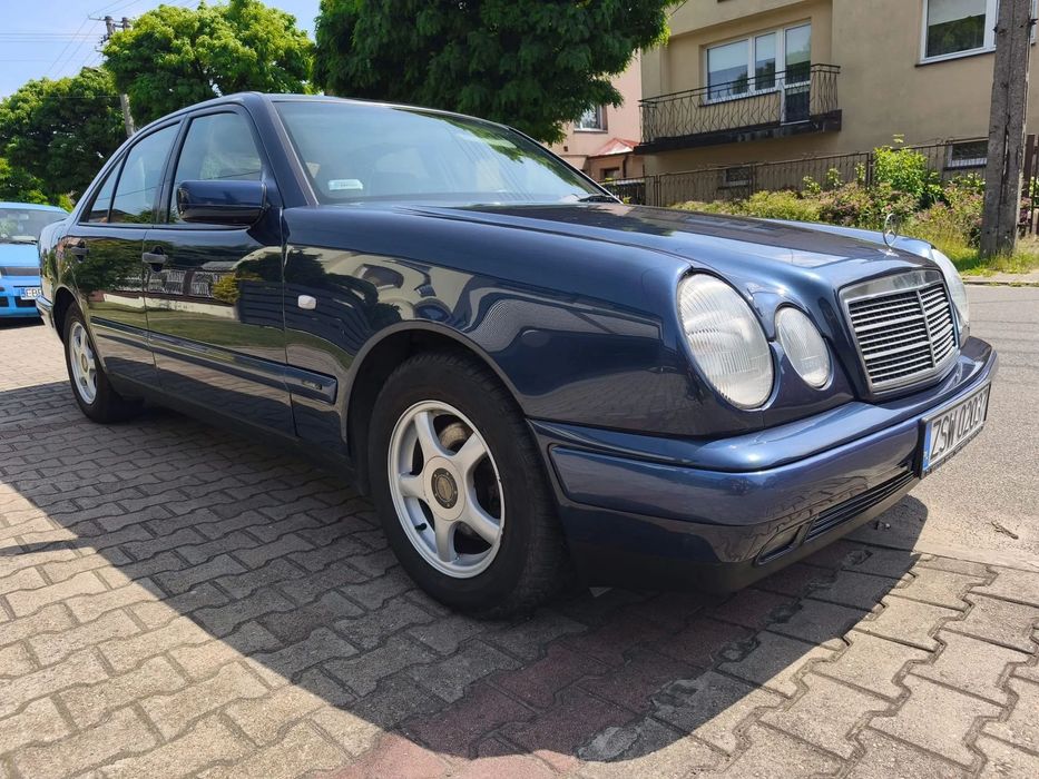 Mercedes-Benz Klasa E Mercedes E240 W210, automat