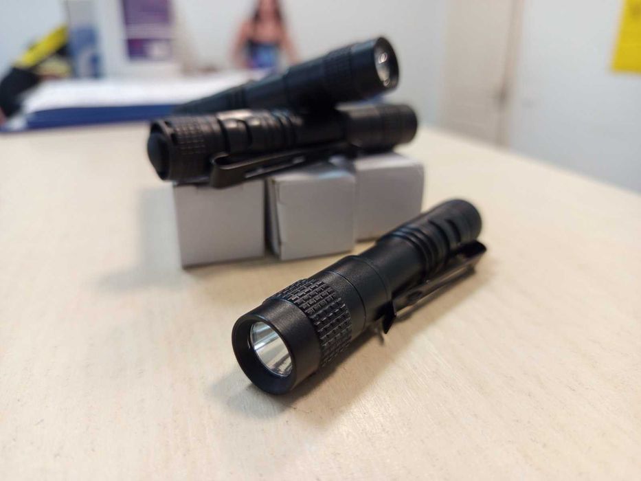 Міні світлодіодний ліхтарик ручний кишеньковий яскравий тактика фонарь