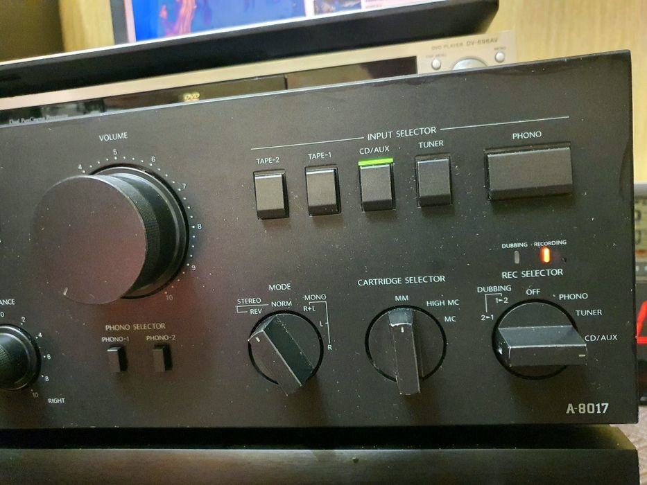 ONKYO  INTEGRA. A-8017.в отличном состоянии.2×165 .4ом..2×85.8ом.