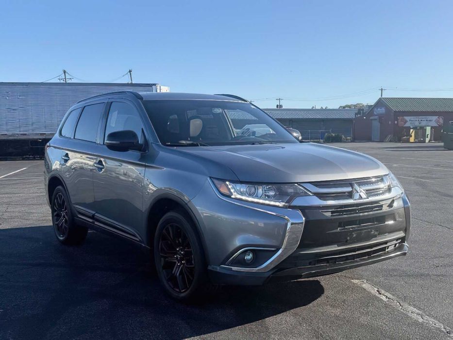 Mitsubishi Outlander      2018
