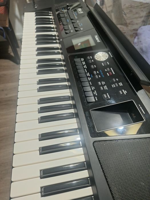 Vendo Teclado Roland BK5