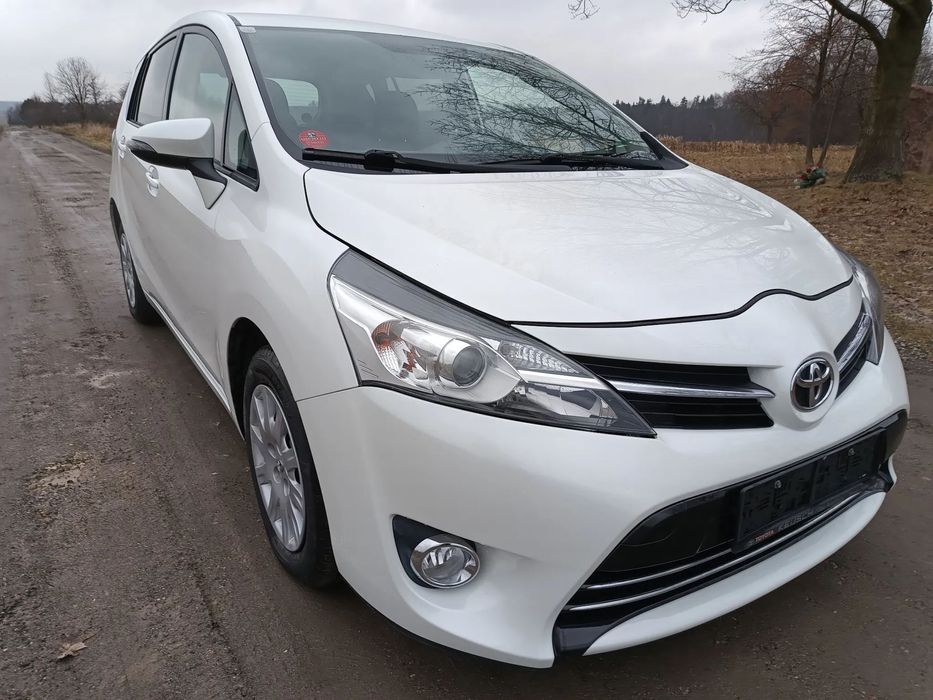 Toyota Verso 1,8ben. Automat kamera klimatronik