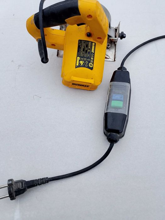 Przecinarka ręczna do glazury DeWalt dwc410