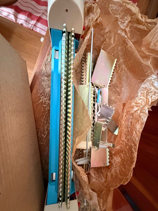 Вязальна машинка радянська