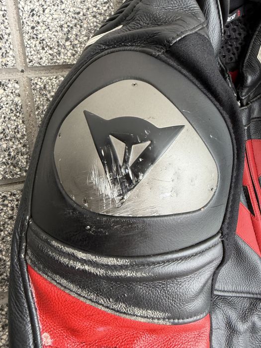 Casaco dainese em pele