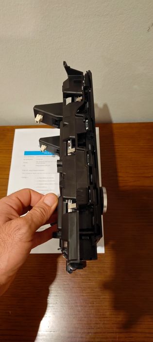 Ecrã Renault megane, óleos, tasliman