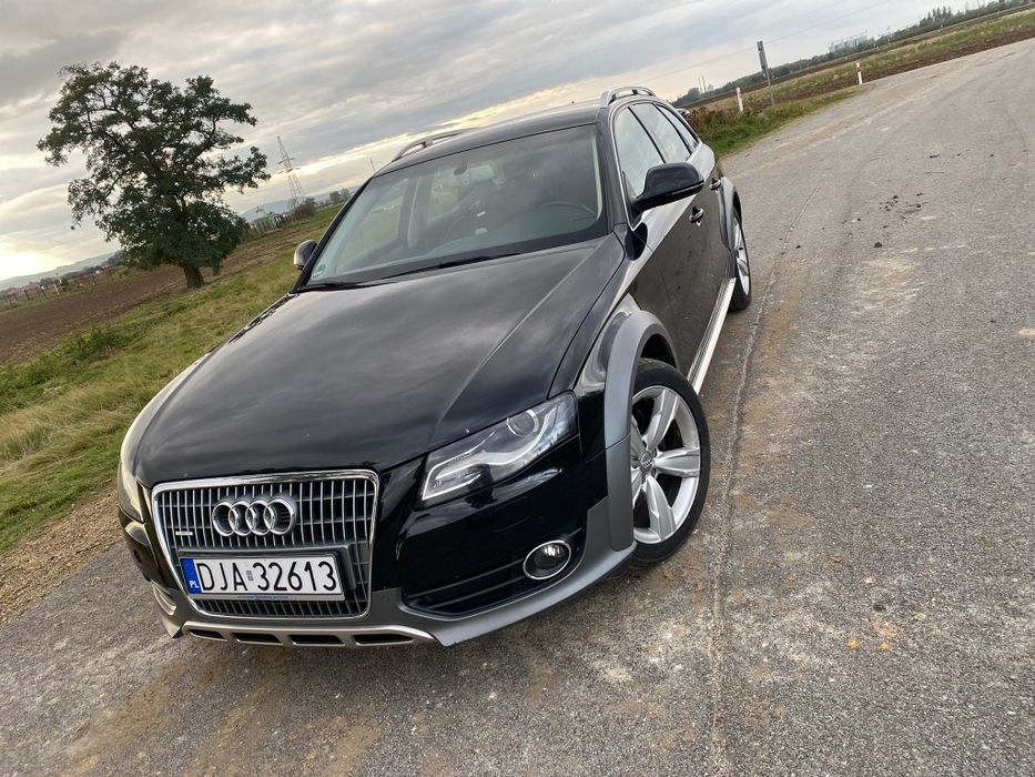 Genuine Audi A4 B8 Allroad Left Fog Light Grille – Honeycomb Black 8K0807681J