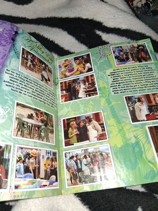 Caderneta cromos Hannah Montana