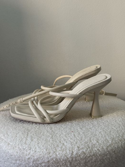 Босоножки мюли туфли Stradivarius