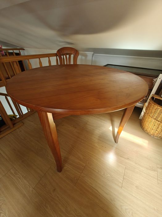Mesa Oval Extensível em Pinho Maciço ARC + 2 Cadeiras