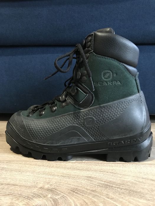Damskie wysokogórskie buty Scarpa rozm. 38