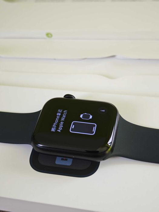 Apple Watch SE 2gen GPS koperta 44mm z aluminium Północ Gwarancja