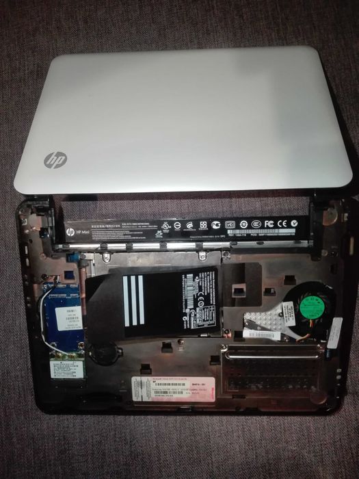 Нетбук HP mini 110