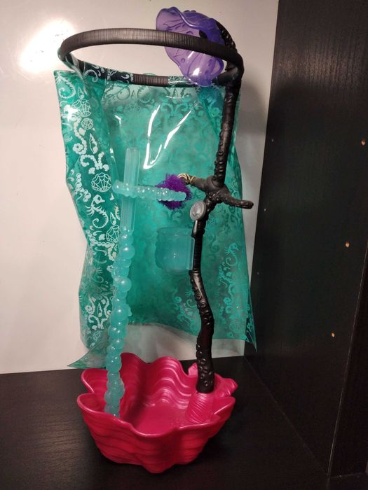 Móveis monster high