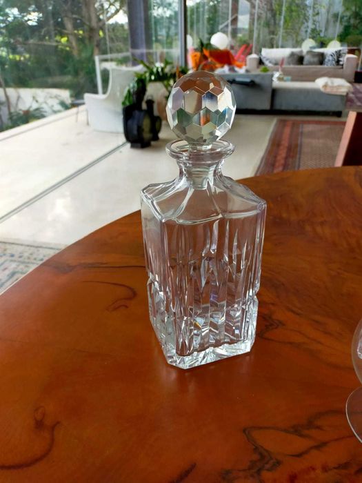 Garrafa  quadrada de cristal64376374083331122