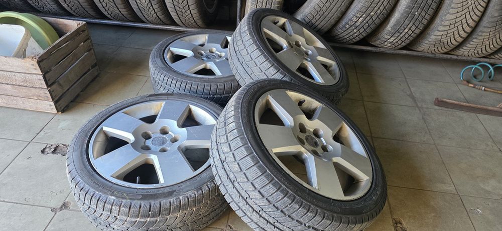 Felgi z oponam superb golf a4 skoda passati 225/45/17 zimowymi z 2022r 5x112