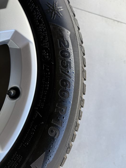 Koła Audi Q2 opony zimowe Michelin Alpin 5 205/60 R16