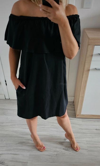 Czarna sukienka oversize Zara lyocell