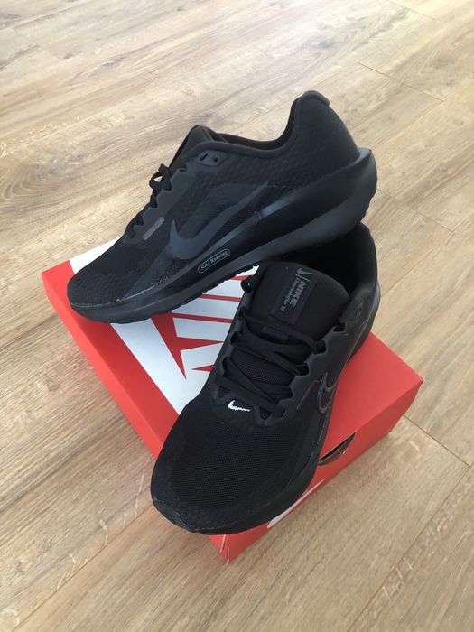 Кросівки  оригінал  , 40 розмір,Nike Downshifter 13 Road Running Shoes Black FD6454-003