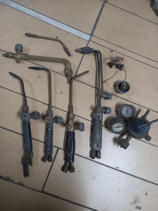 Продам газові різаки та редуктор