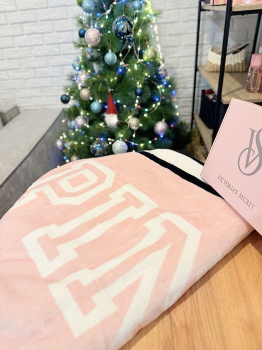 Теплий плед Вікторія сікрет, покривало Victorias Secret