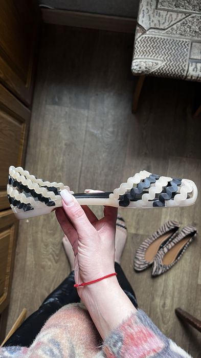 Балетки по 300 грн