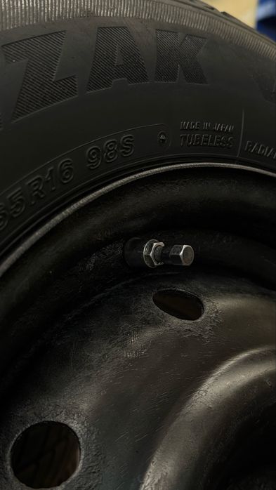 215 65 R16 “Bridgestone Blizzak” на Subaru