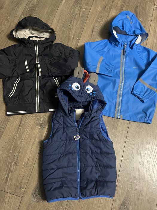 Курточки на літо, дощовик,камезелька 4р