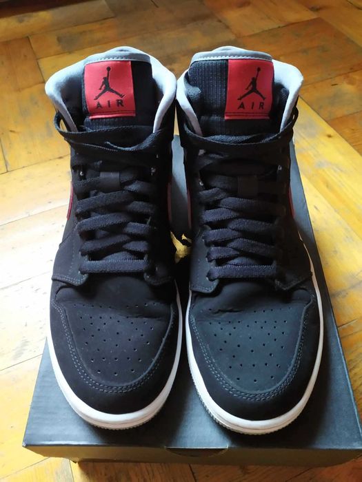 Nike Air Jordan 1 Mid Black Particle Grey Gym Red