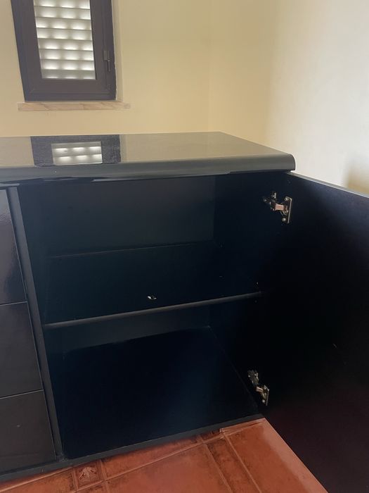 Armario sala preto NEGOCIAVEL