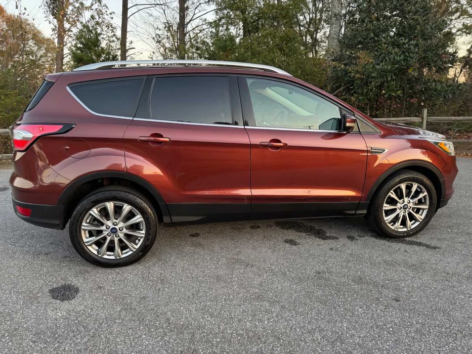Ford Escape Titanium      2018