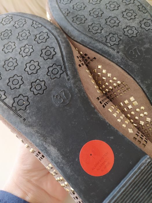 Sabrinas novas tamanho 37