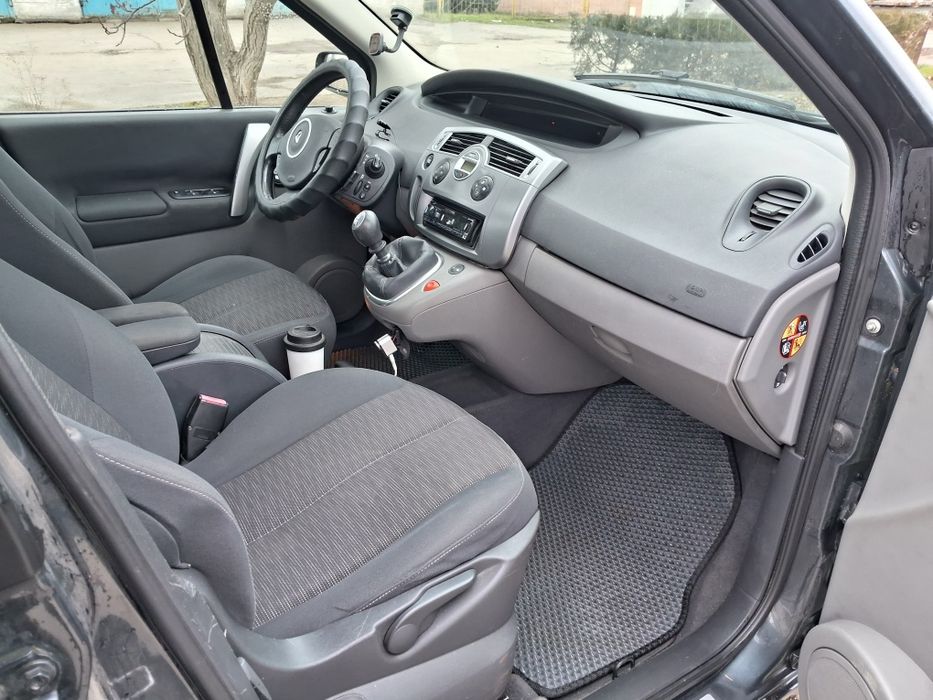 Продам RENAULT SCENIC 2 Дизель 1.5