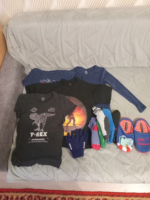 Віддам даром дитячі речі