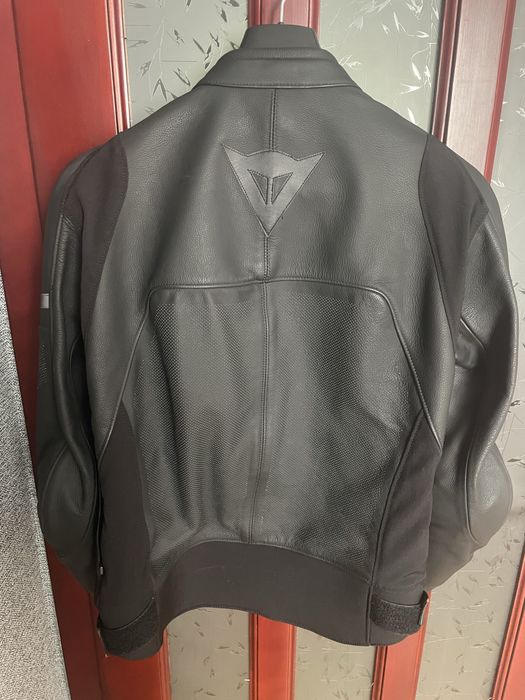 Dainese мотокуртка шкіряна