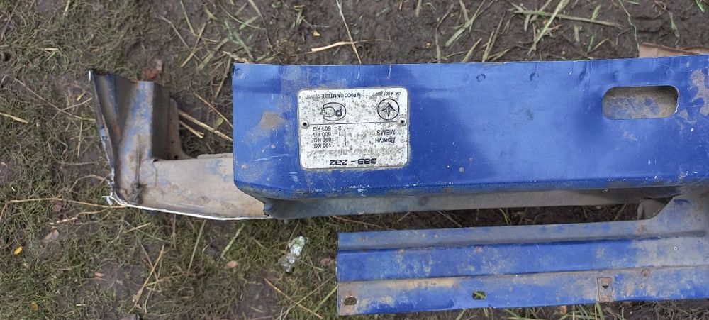 Славута 1103 правая сторона отрезана