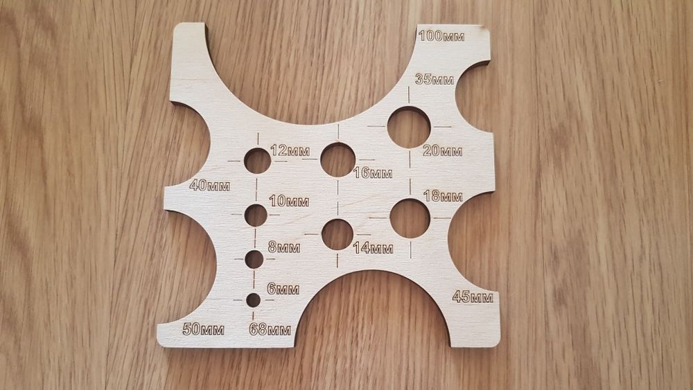 Шаблон, кондуктор для сверления отверстий.