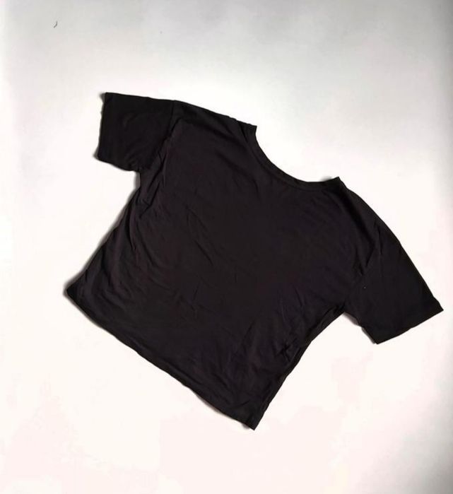 Футболка жіноча укорочена calvin klein  p. М