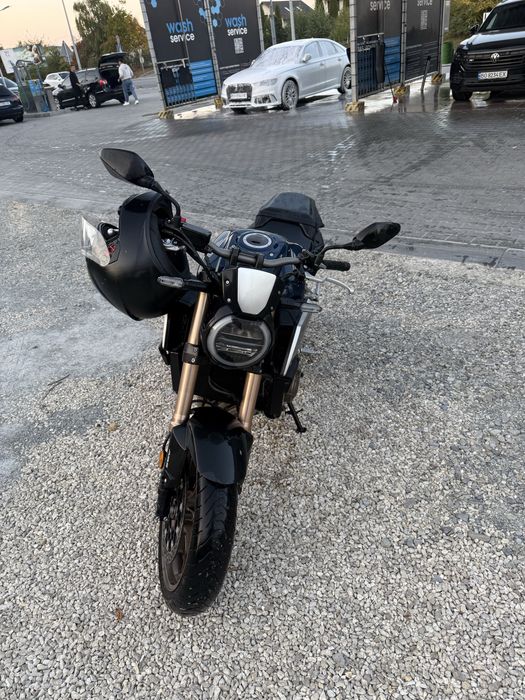 мотоцикл Honda CB 650 R