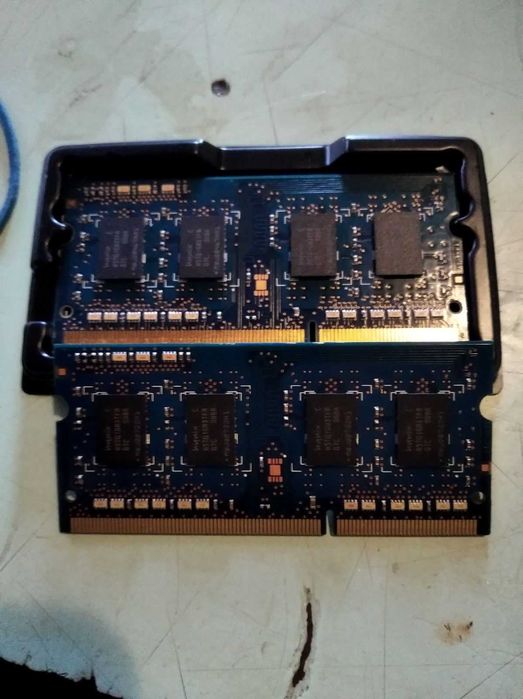 озу (1 гб) DDR3 для ноута