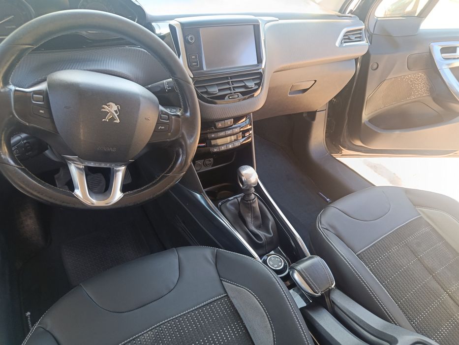 Peugeot 2008 1.6Hdi 2015